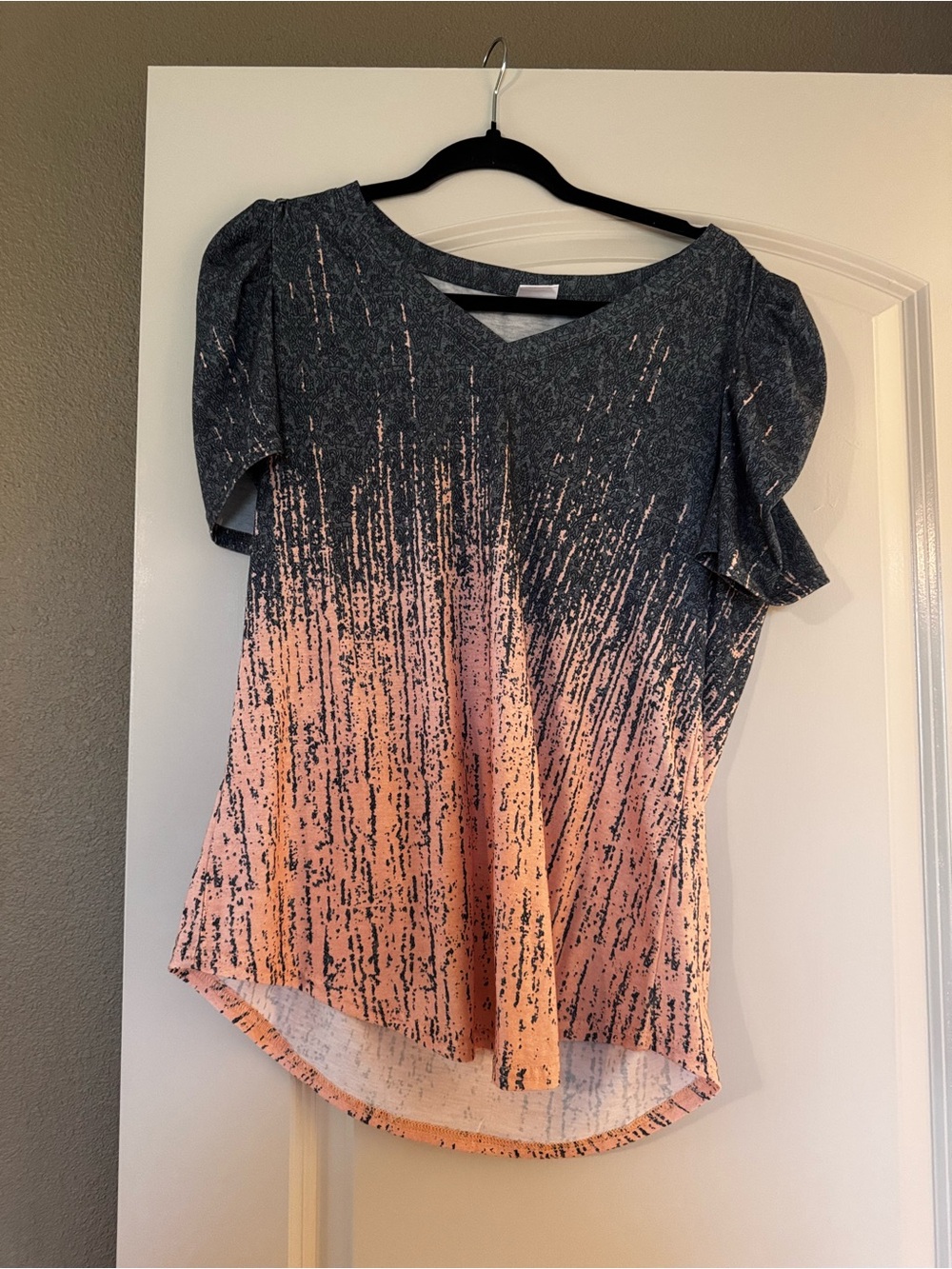 Women’s Ombre Peach and Charcoal Short Sleeve Top